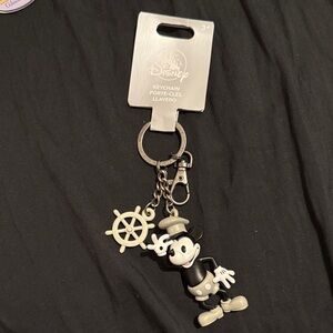 Disney parks steamboat Willie Mickey Mouse Keychain